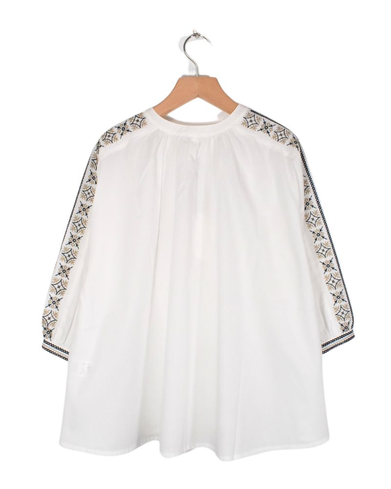 EMBROIDELY DESIGN BLOUSE 'KONS' Offwhite