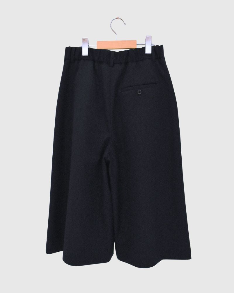 JOY-WO ウールツイルセンタータックショートパンツ Navy