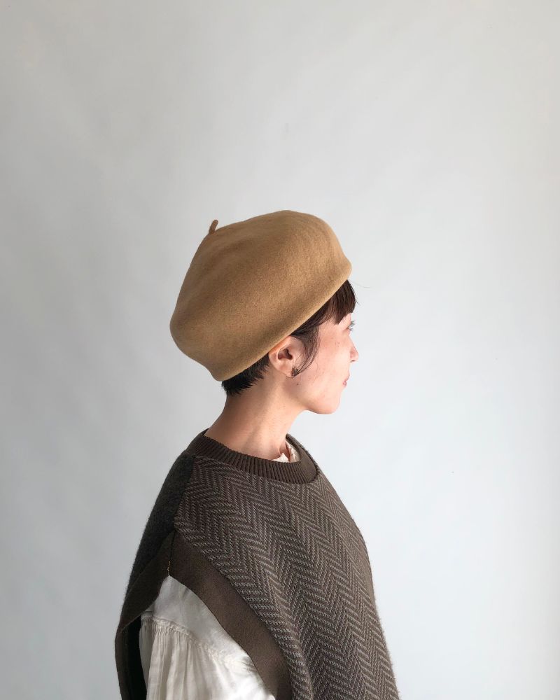 Woollen roll up Beret