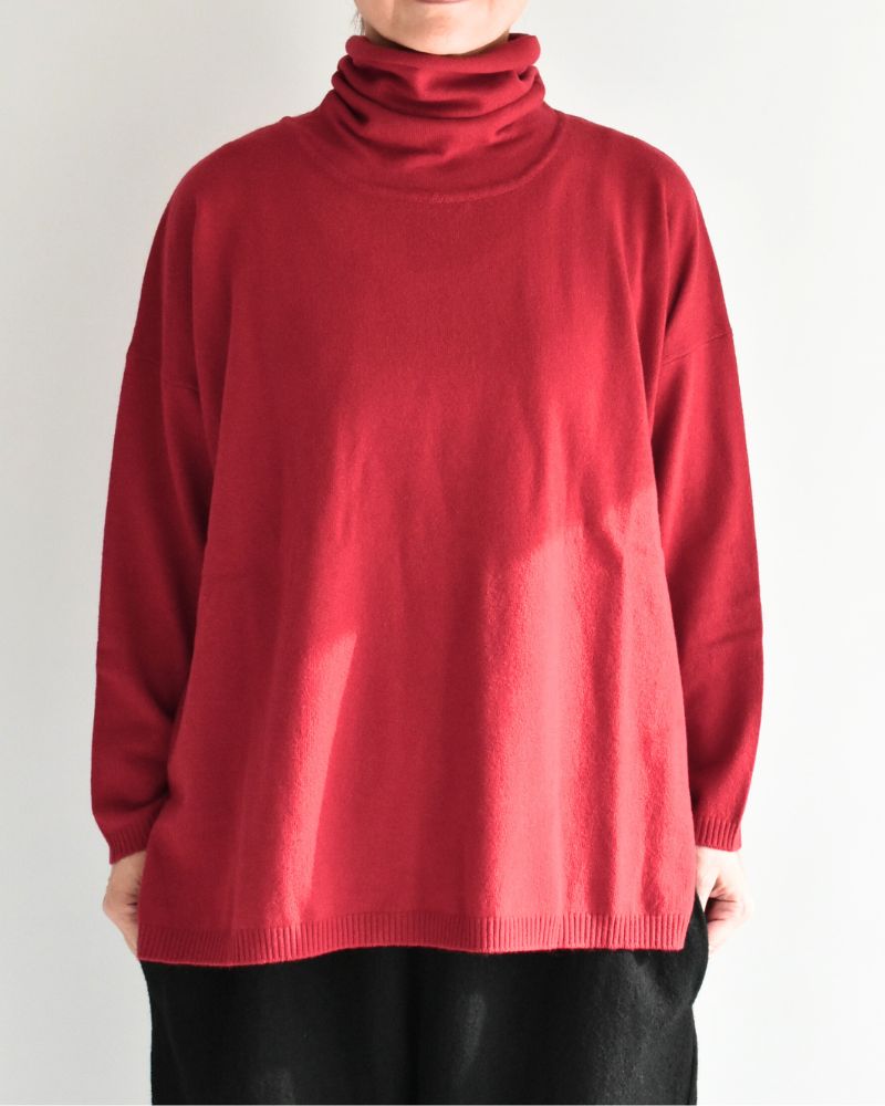 PLAIN STITCH DROP SHOULDER POLO NECK WITH SLIT Red