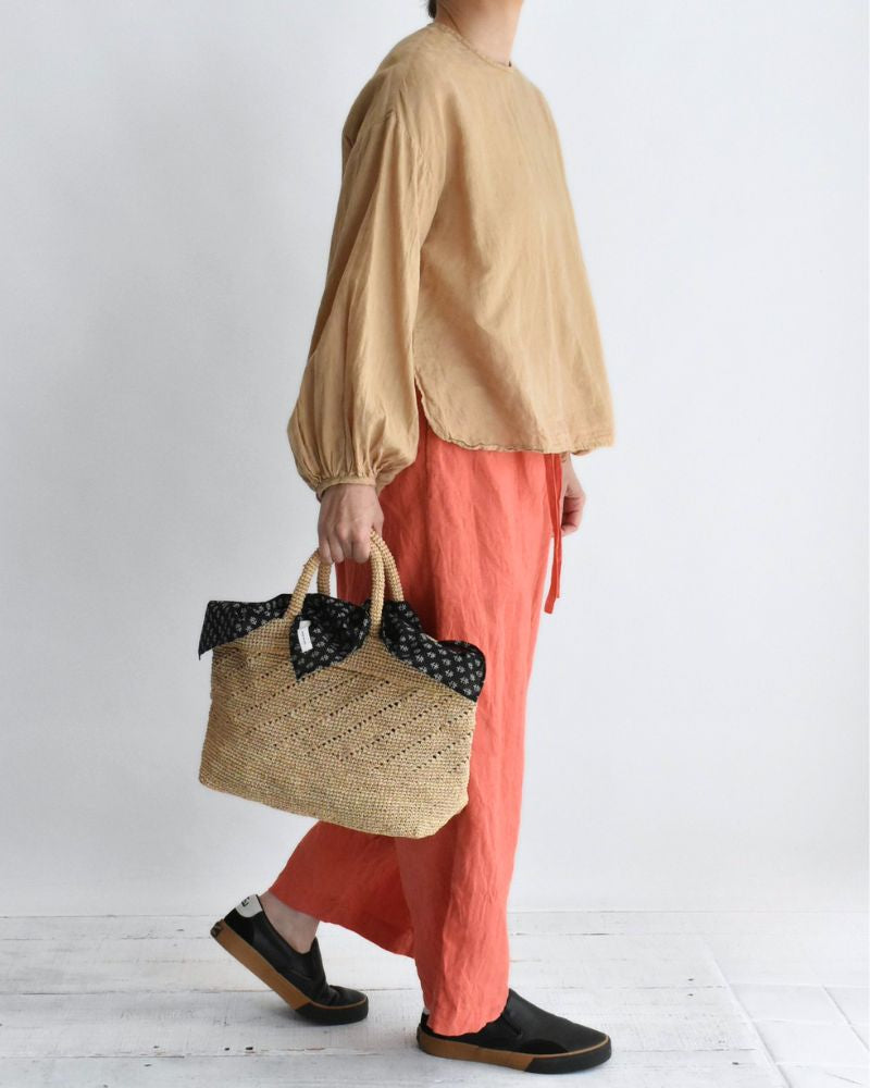 アンティークローズジャカードモダニストブラウス AntiqueBeige