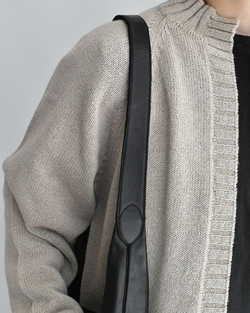 COW LEATHER ONE HANDLE BAG Black