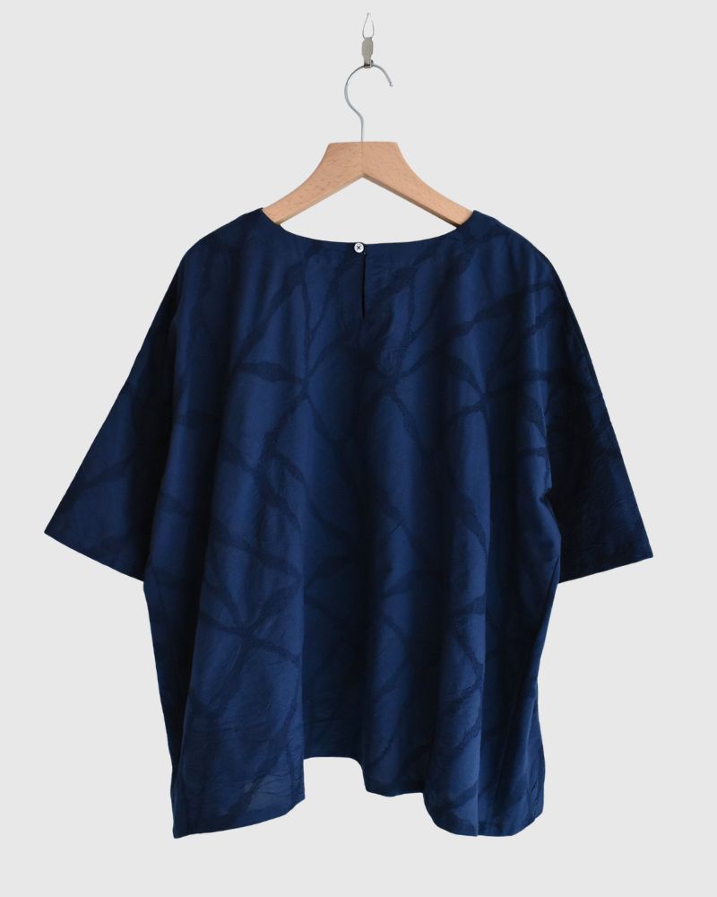 パネルプルオーバーブラウス（刺しゅう） Navy