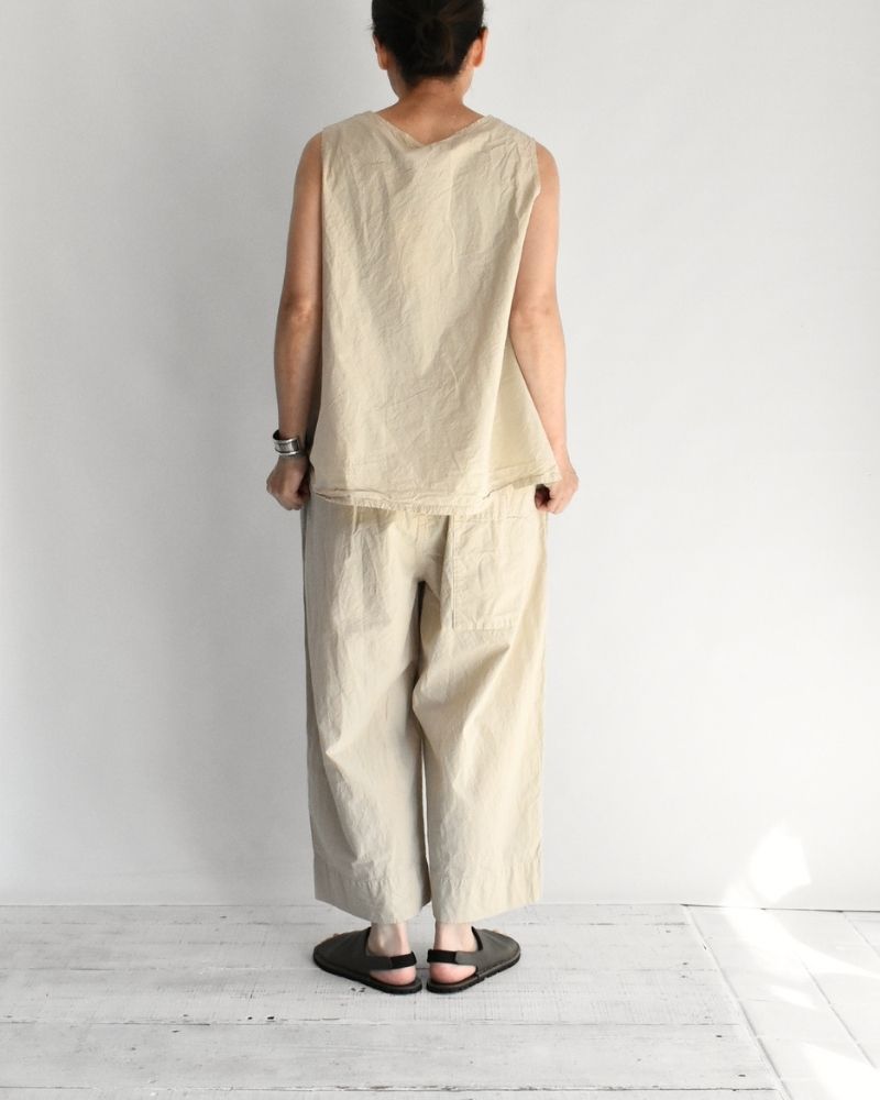 シュリンクノースリーブトップス Beige