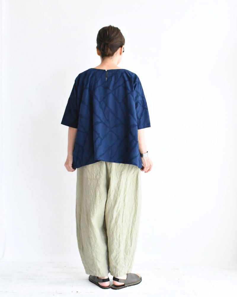 パネルプルオーバーブラウス（刺しゅう） Navy