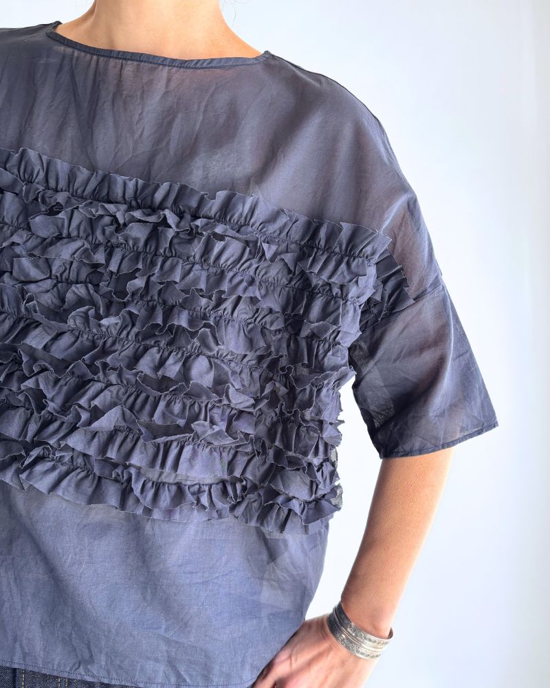 ビサイドフリルプルオーバー Navy