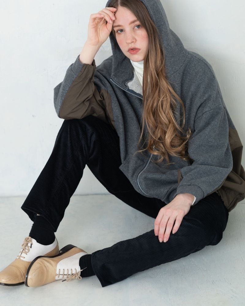 【予約】A/W TP076b 黒のコーデュロイストレッチパンツ（9月）