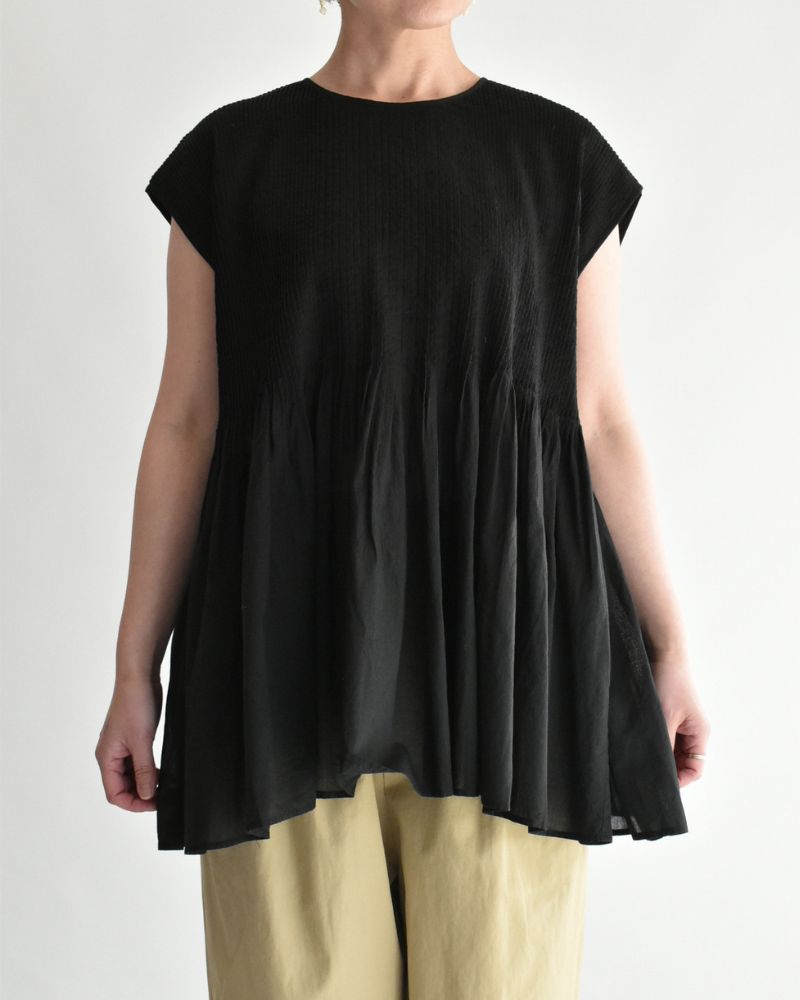 CREW-NECK F/SLEEVE SHIRT WITH MINI PINTUCK Black