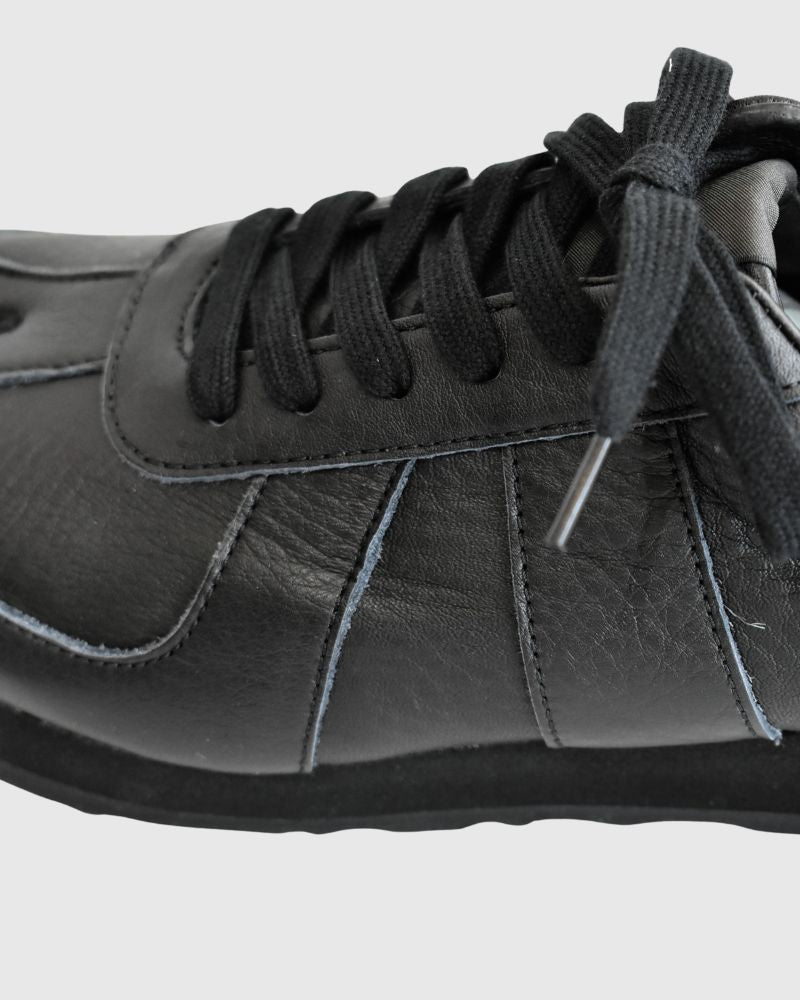 Tabi Trainer Leather Black