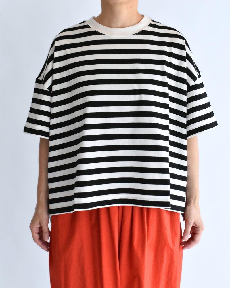 クルーネック スリットTシャツ Black/White