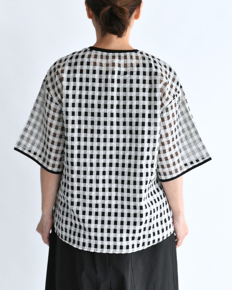 シアーチェッククルーネックトップス 'MEHINA' Black