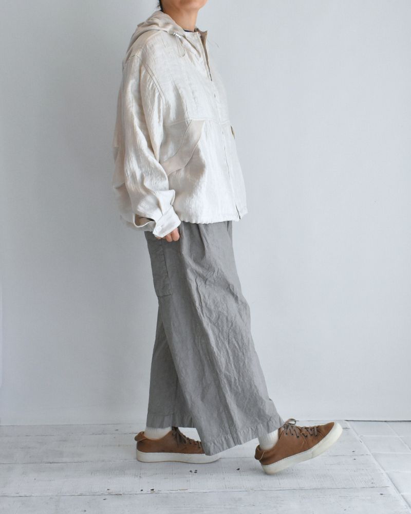 シャイニー フーディブルゾン OffBeige