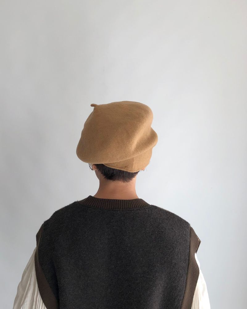 Woollen roll up Beret