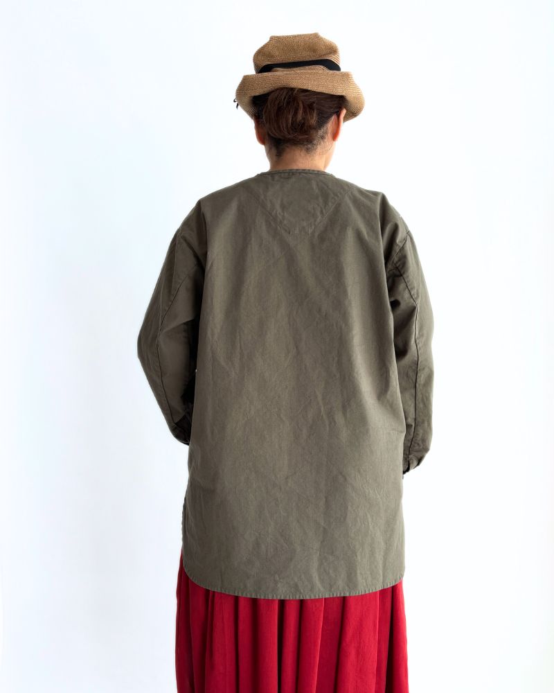 COTTON HERRINGBONE WASH HENRY NECK SHIRT KhakiHerringbone