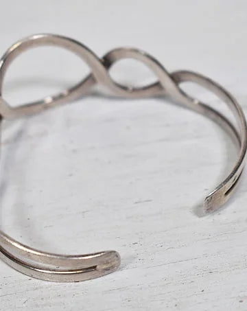 #1144 VINTAGE SILVER BANGLE