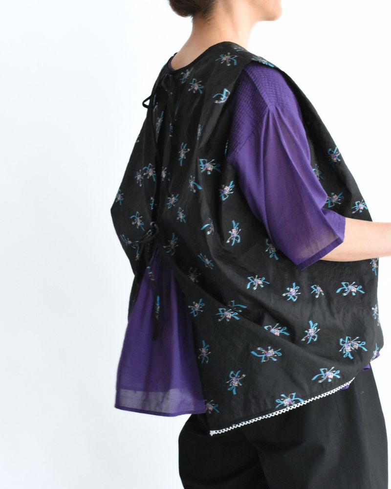 バックオープン シアーフラワーブラウス Black/Blue