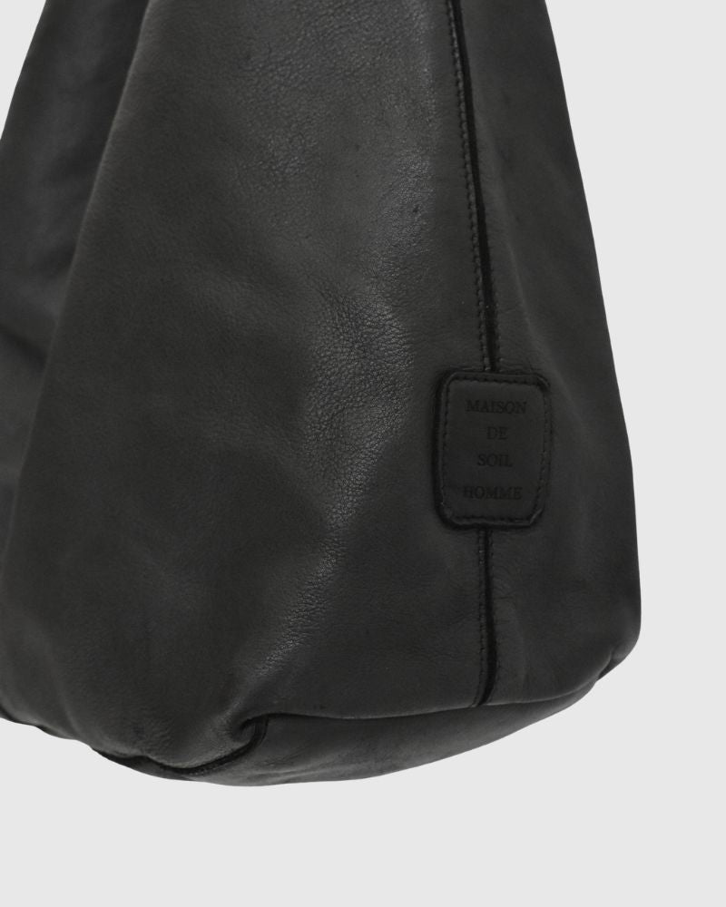 COW LEATHER ONE HANDLE BAG Black