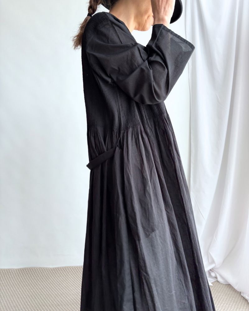 80s ORGANIC VOILE PLAIN MINI PINTUCK CACHE COEUR DRESS Black