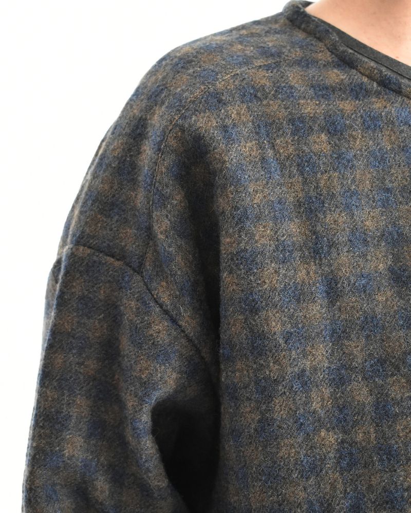 【予約】 F/W LA 530 ギンガムクワイエットフリルブラウス（10月末 - 11月初旬）