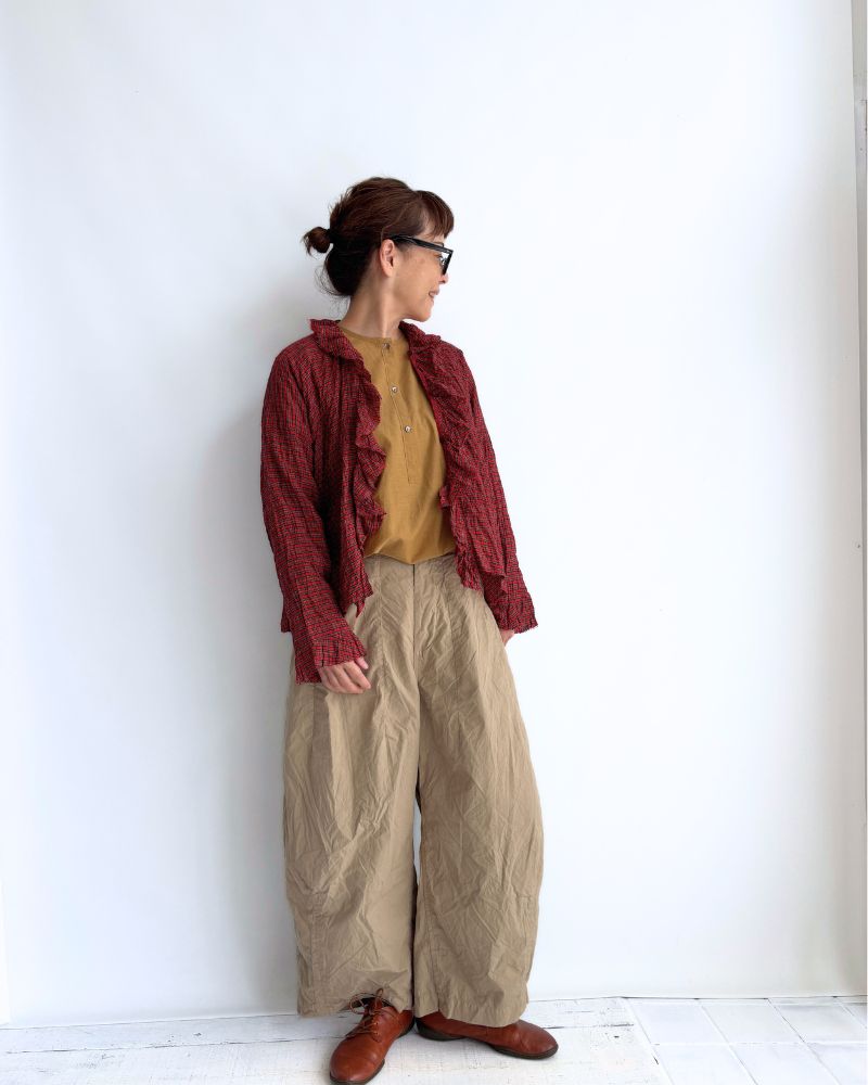 チェックフリルトリムブラウス AkaCheck