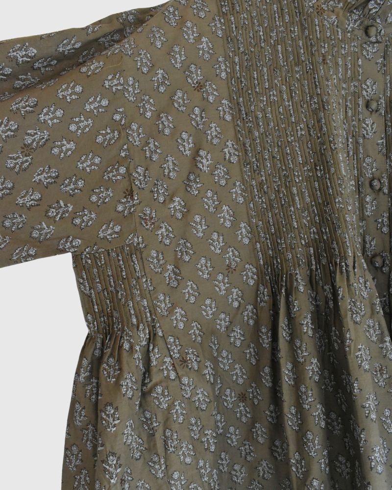 FRILL COLLAR PINTUCK SHIRT Olive