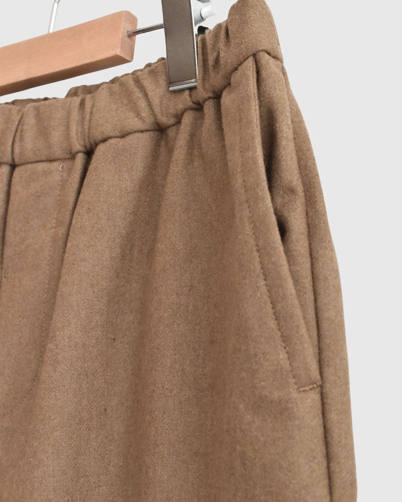 WOOL FLANNEL EASY TAPERED PANTS Camel