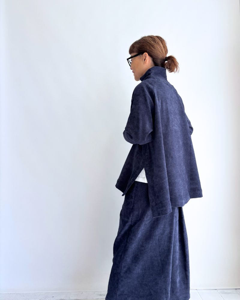 ハイネックフレアデザイントップス'BONI' Navy