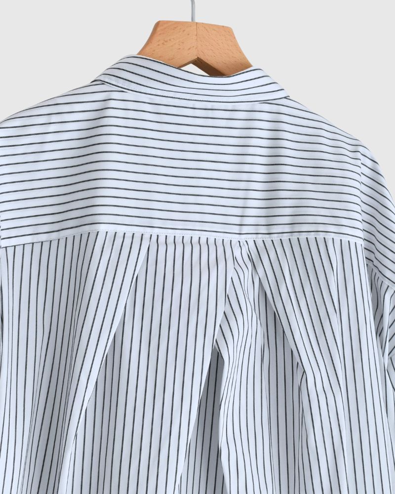 ニットベスト重ね着風ストライプシャツワンピース 'APOLU' OffWhite