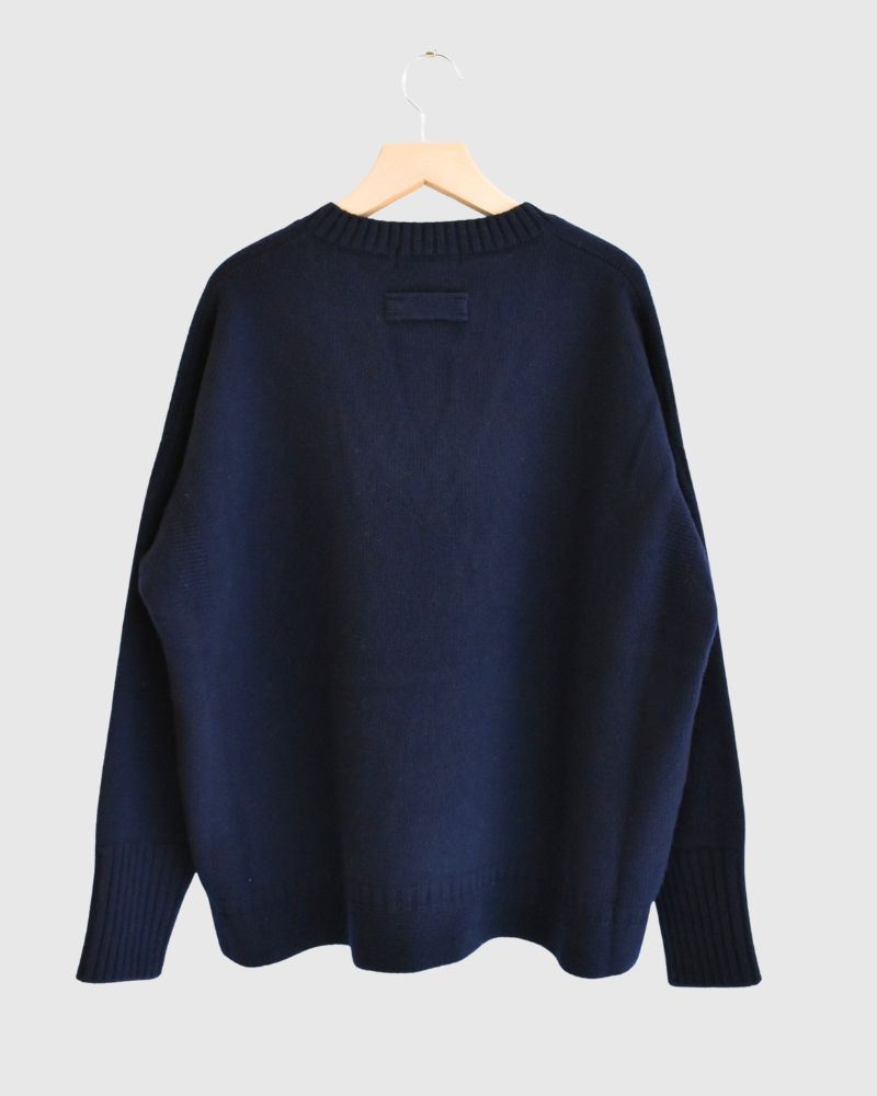 AURA Vネックニットプルオーバー Navy