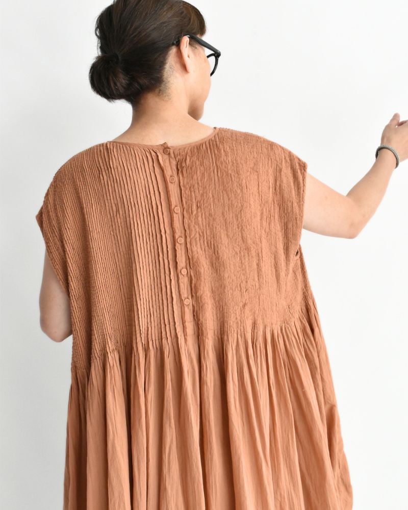 CREW-NECK F/SL DRESS WITH PINTUCK DarkOrange