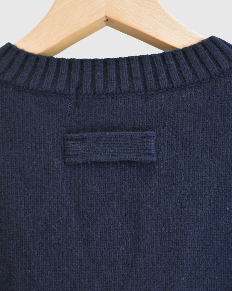 AURA Vネックニットプルオーバー Navy