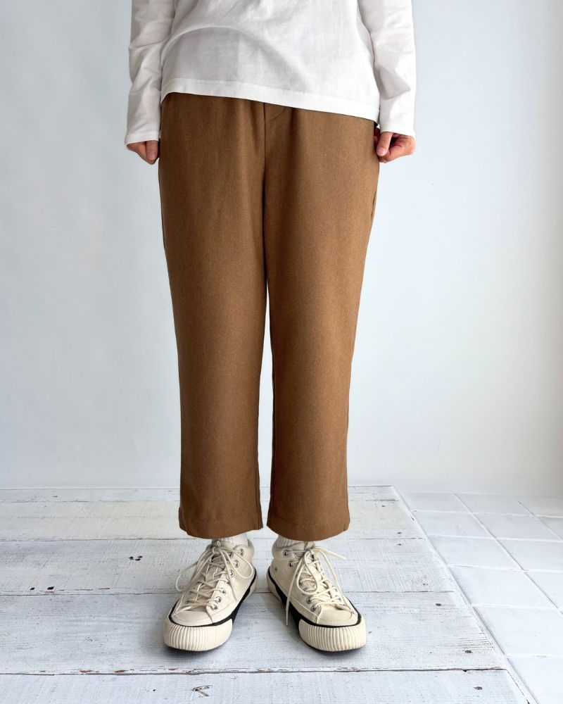 WOOL FLANNEL EASY TAPERED PANTS Camel