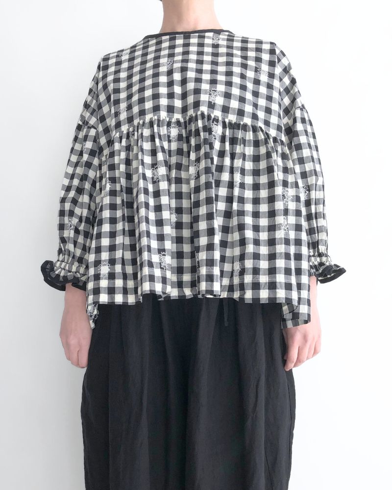 【予約】S/S G1171 ORIGINAL EMBROIDERY LACE GINGHAM GATHER BLOUSE（3月中旬 – 3月末）
