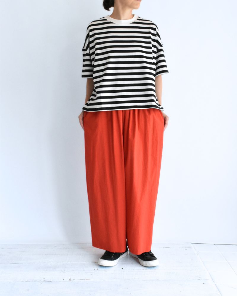 クルーネック スリットTシャツ Black/White