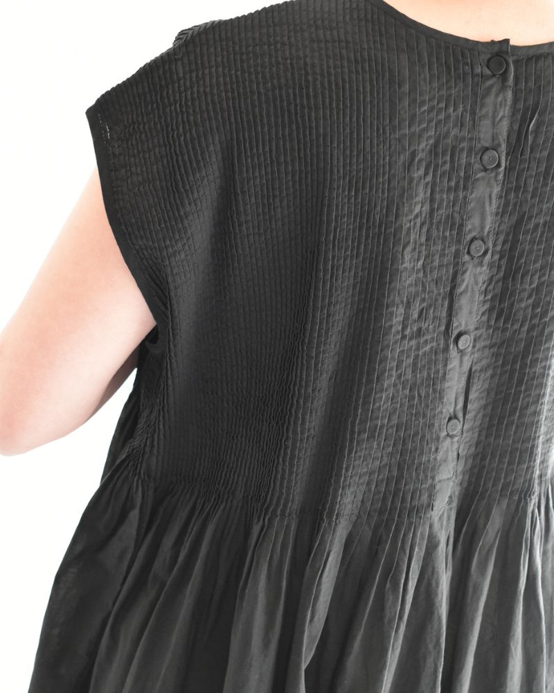 CREW-NECK F/SLEEVE SHIRT WITH MINI PINTUCK Black