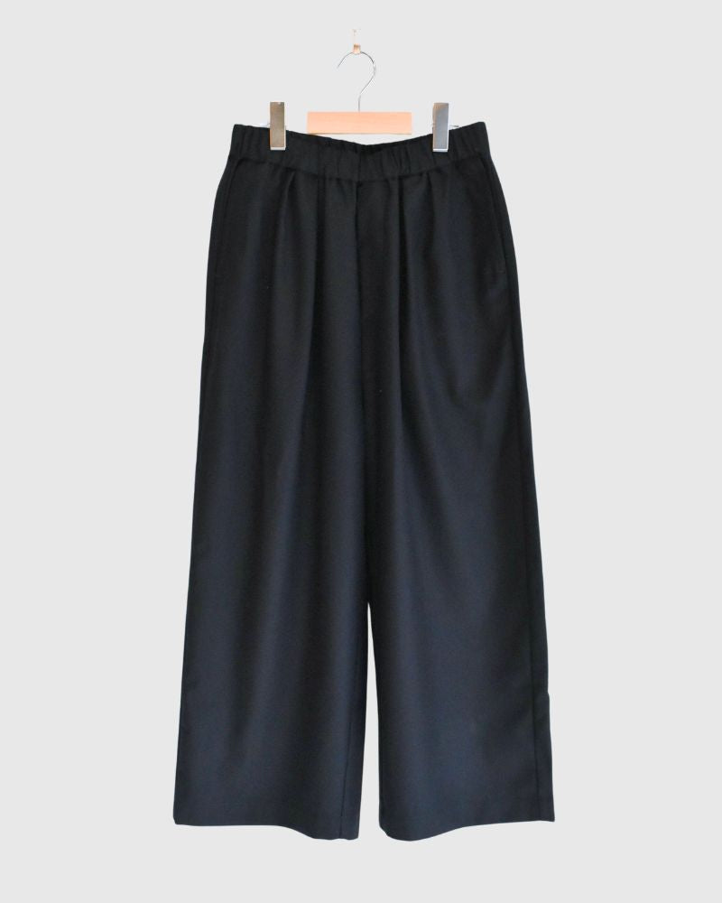 WORSTED SERGE 2TUCK WIDE EASY PANTS Navy