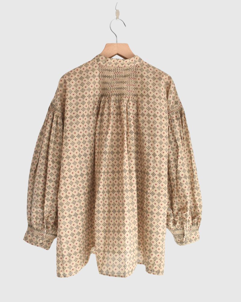 BANDED COLLAR SHIRT WITH MINI PINTUCK Beige