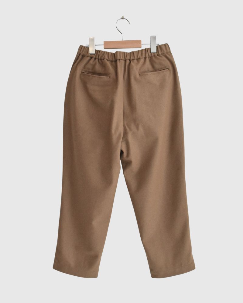 WOOL FLANNEL EASY TAPERED PANTS Camel