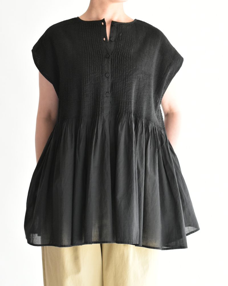 CREW-NECK F/SLEEVE SHIRT WITH MINI PINTUCK Black