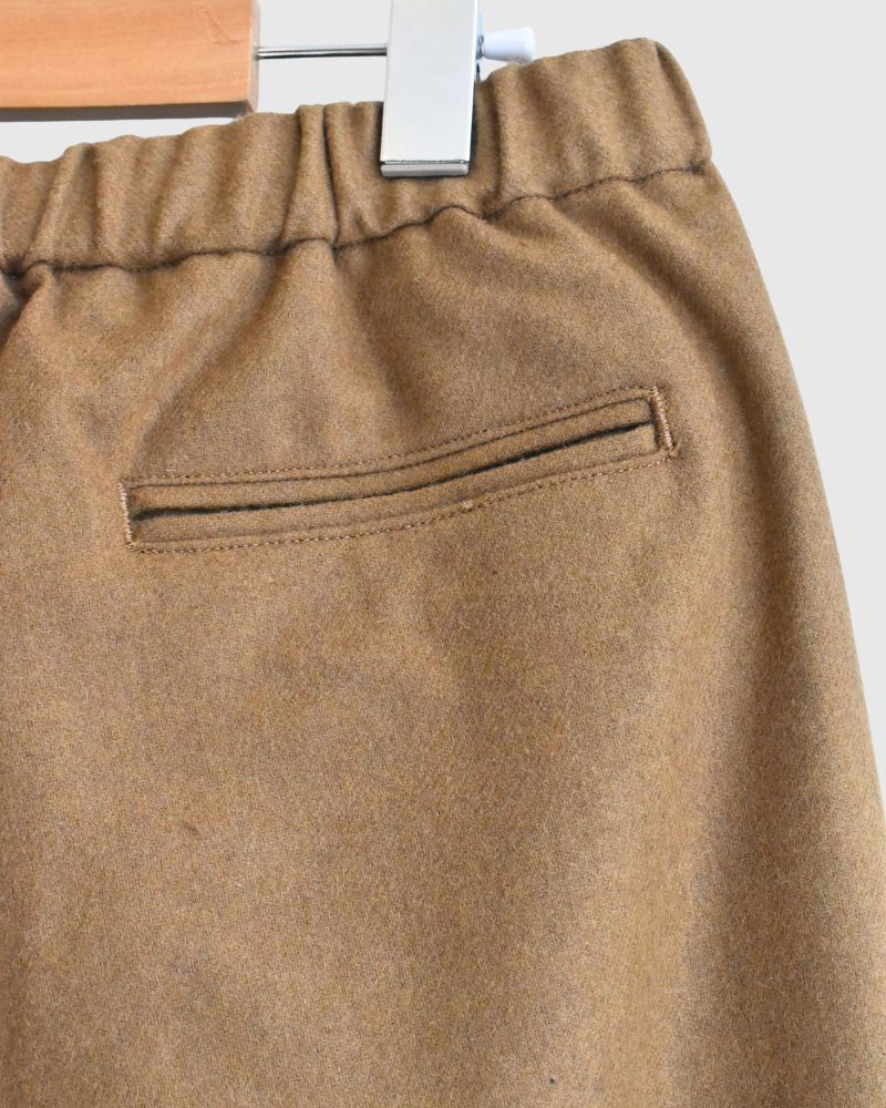 WOOL FLANNEL EASY TAPERED PANTS Camel