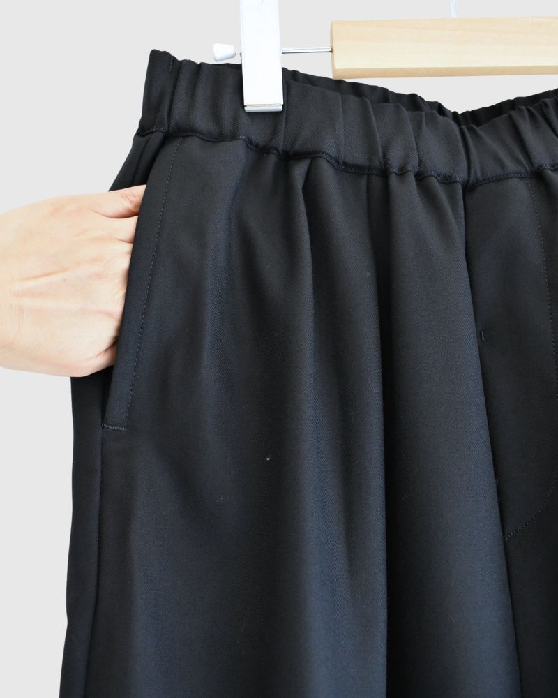 WORSTED SERGE 2TUCK WIDE EASY PANTS Navy