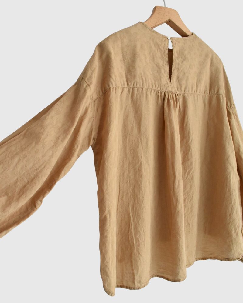 アンティークローズジャカードモダニストブラウス AntiqueBeige