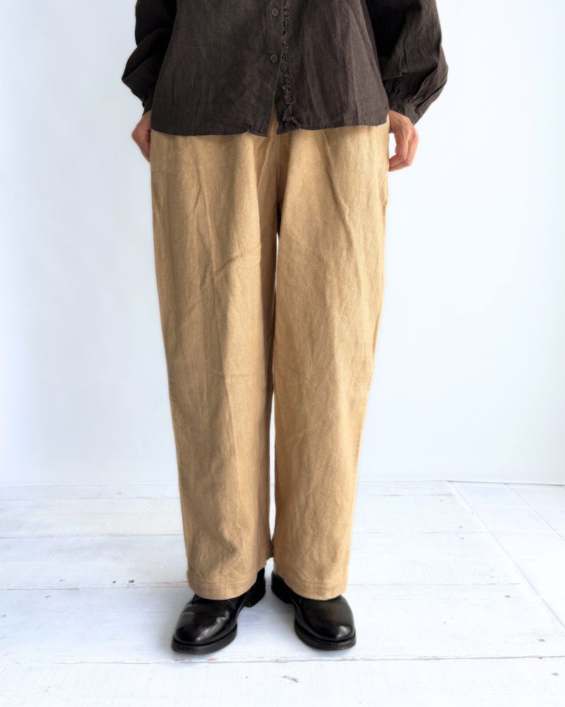 手織りウォッシュドツイル ルーズテーパードパンツ LightBeige