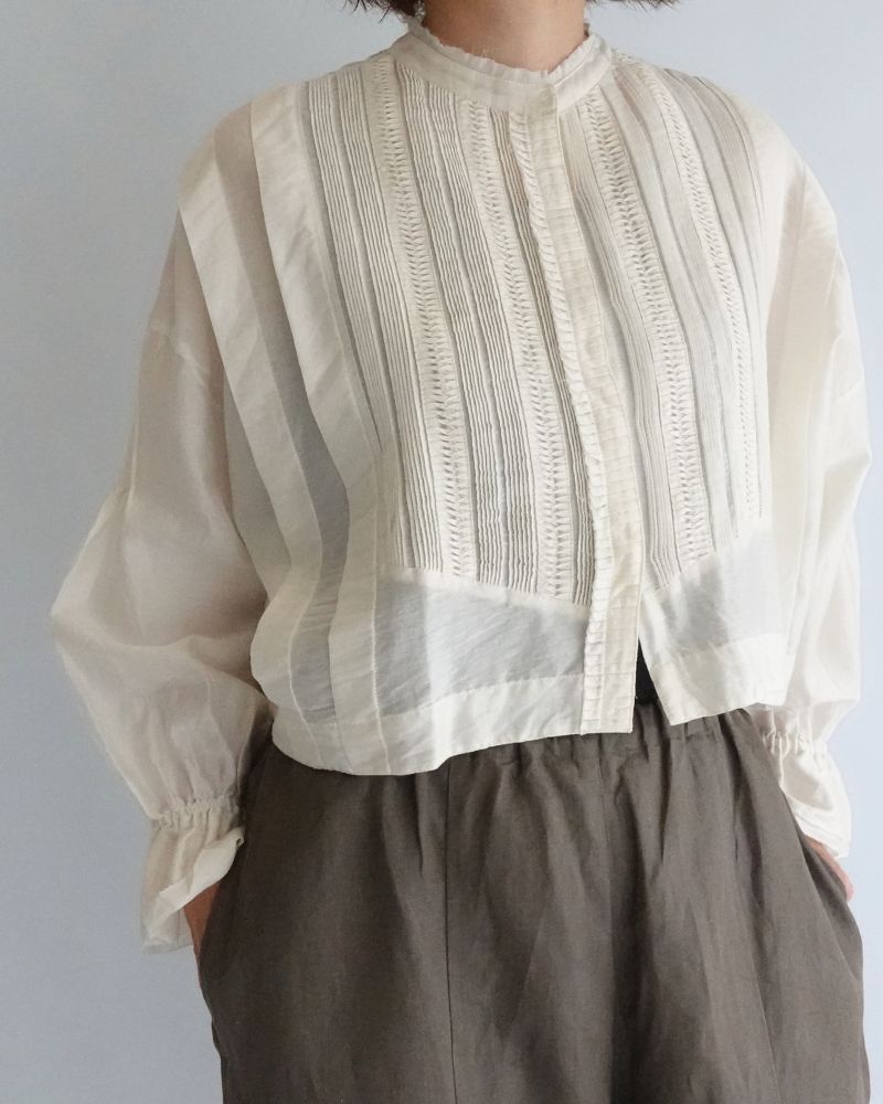 エアリーピンタックレースブラウス OffWhite