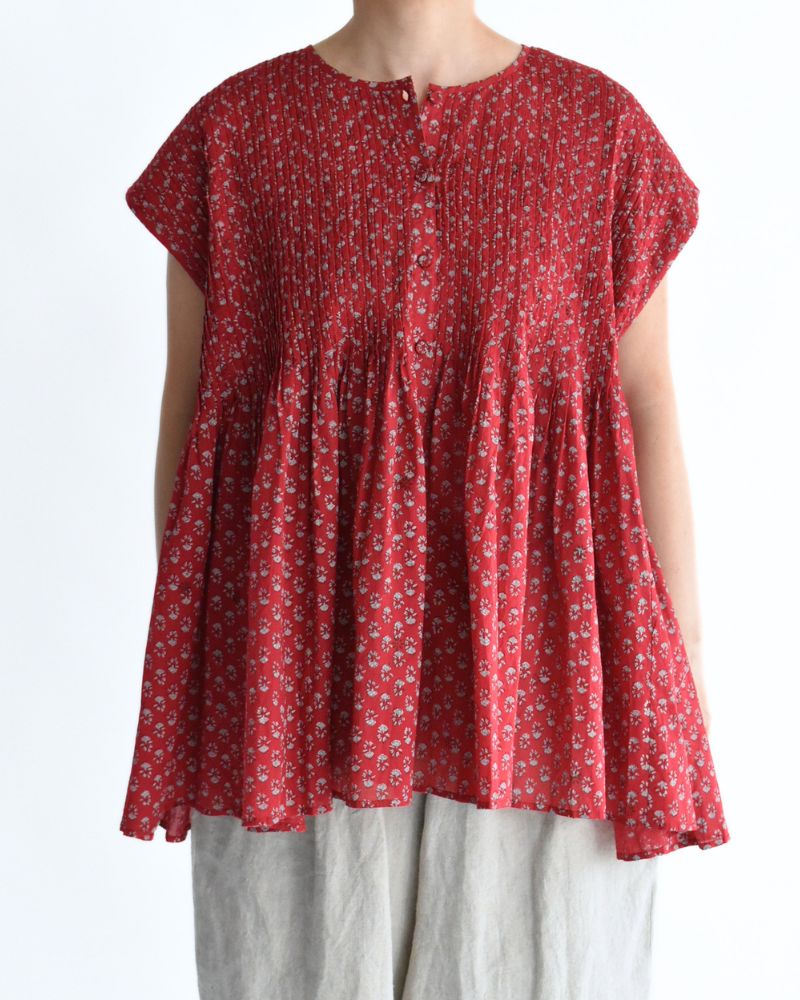 CREW-NECK BUTTON F/SLEEVE SHIRT WITH PINTUCK Red