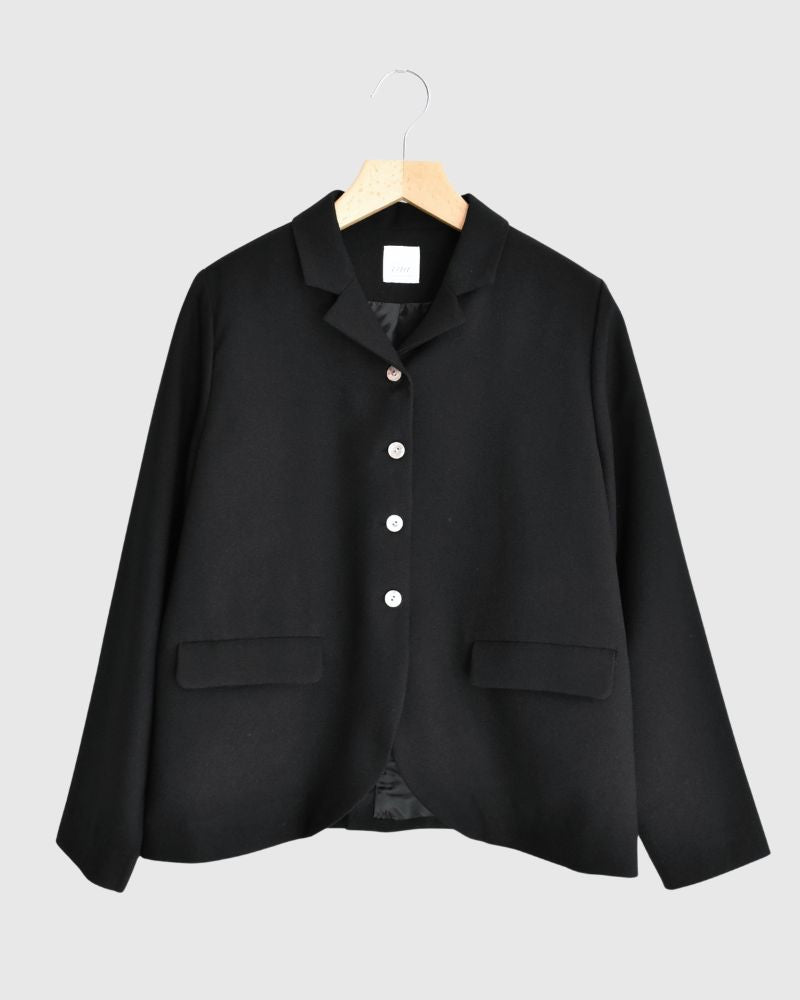 箱ポケット付きテーラードジャケット