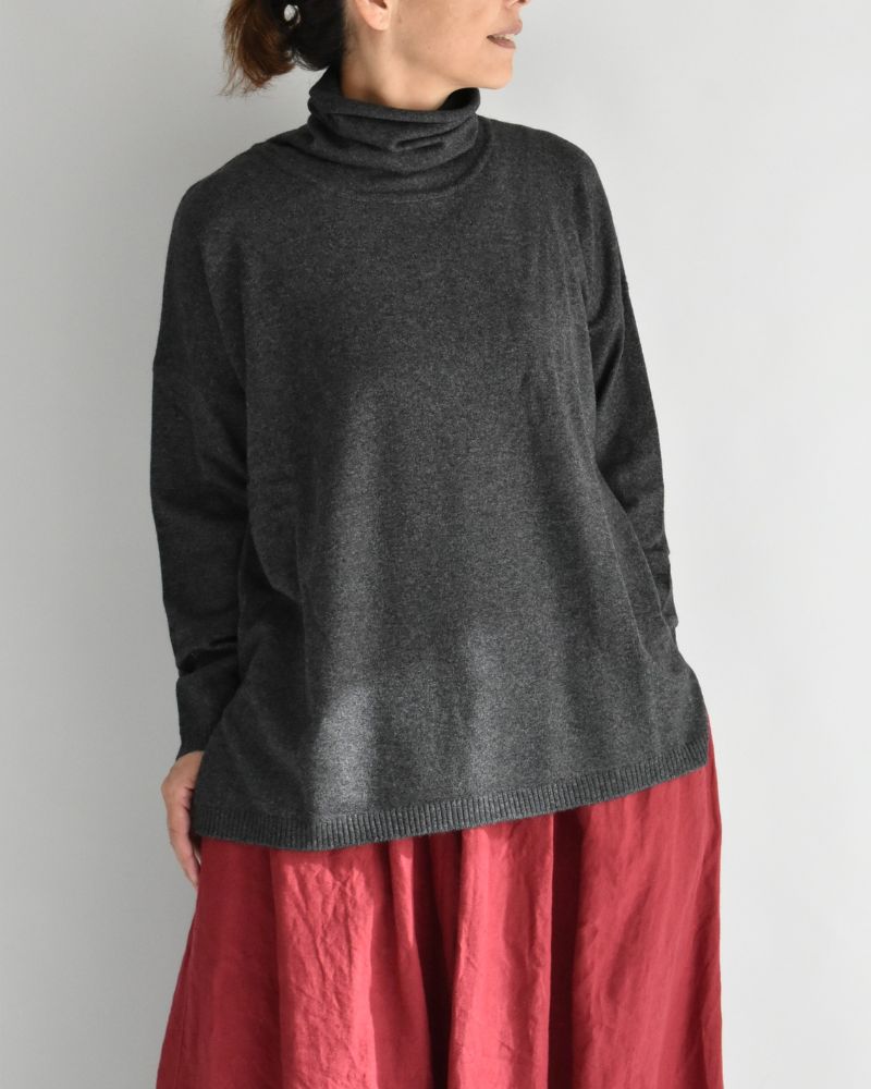 PLAIN STITCH DROP SHOULDER POLO NECK WITH SLIT Charcoal