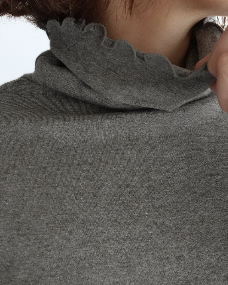 ヤク タートルネックプルオーバー Gray