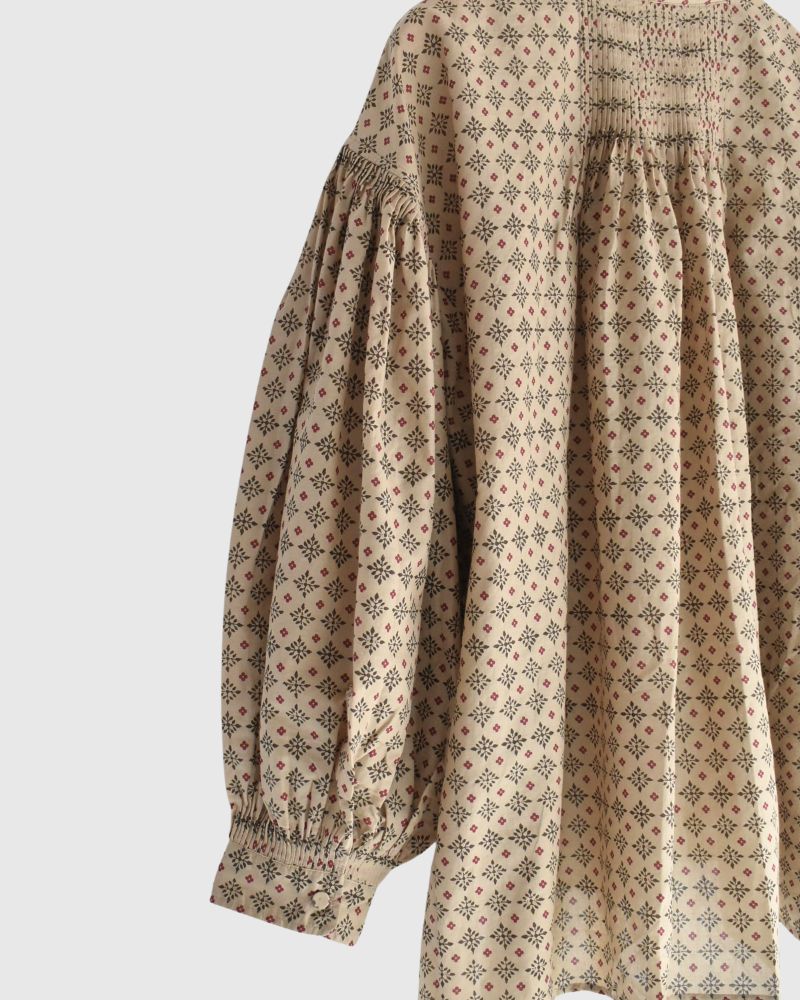 BANDED COLLAR SHIRT WITH MINI PINTUCK Beige