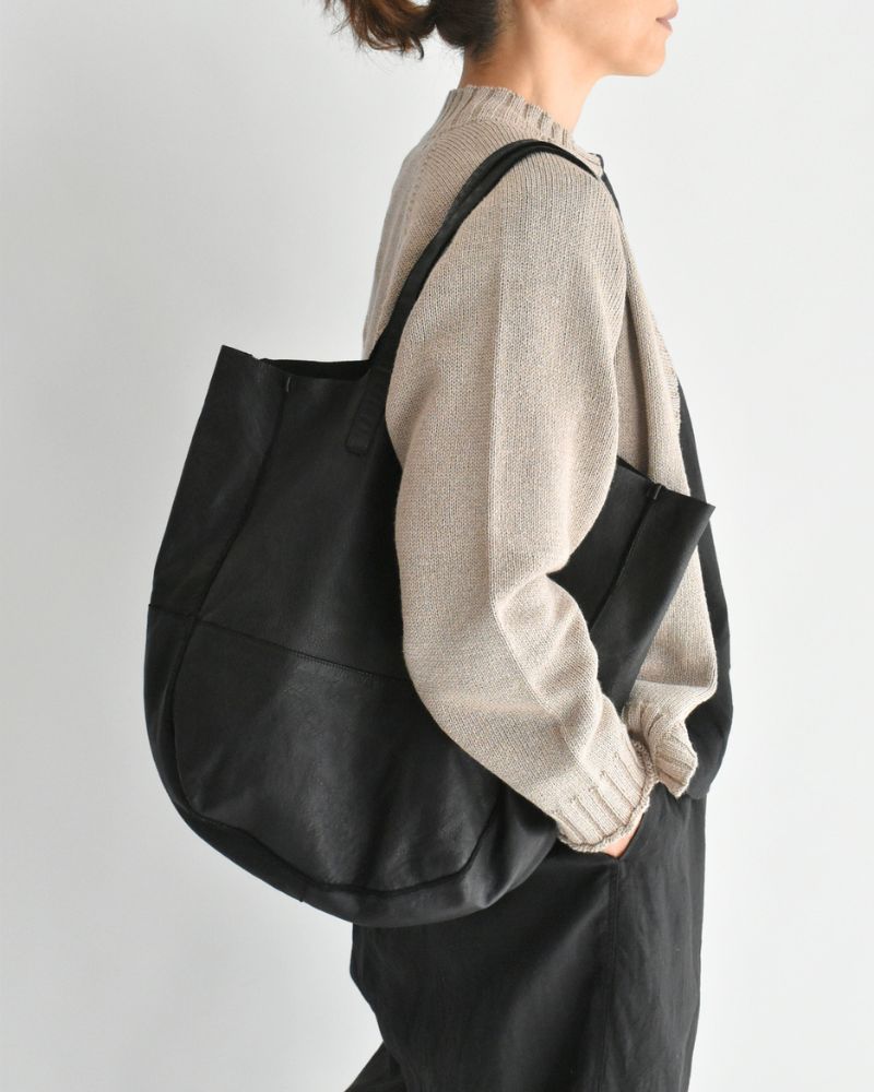 COW LEATHER TOTE BAG Black